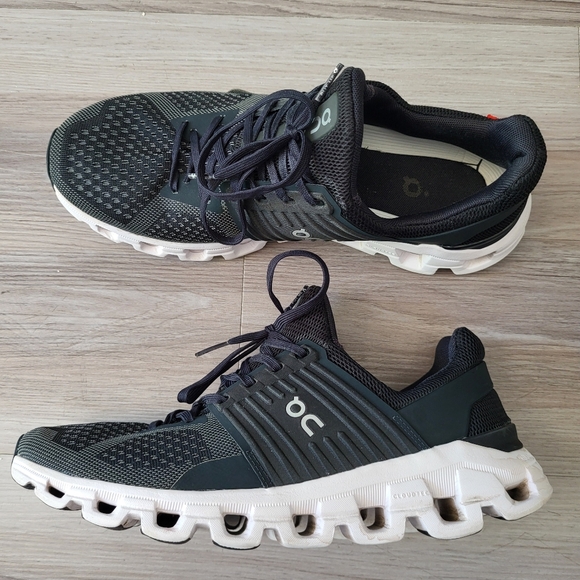 On Running Shoes - On cloud Cloudswift Sneakers in Black and White